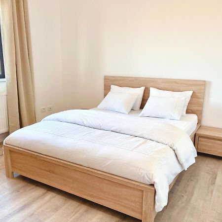 Express Estates Apartment Lisaura Luaran gambar